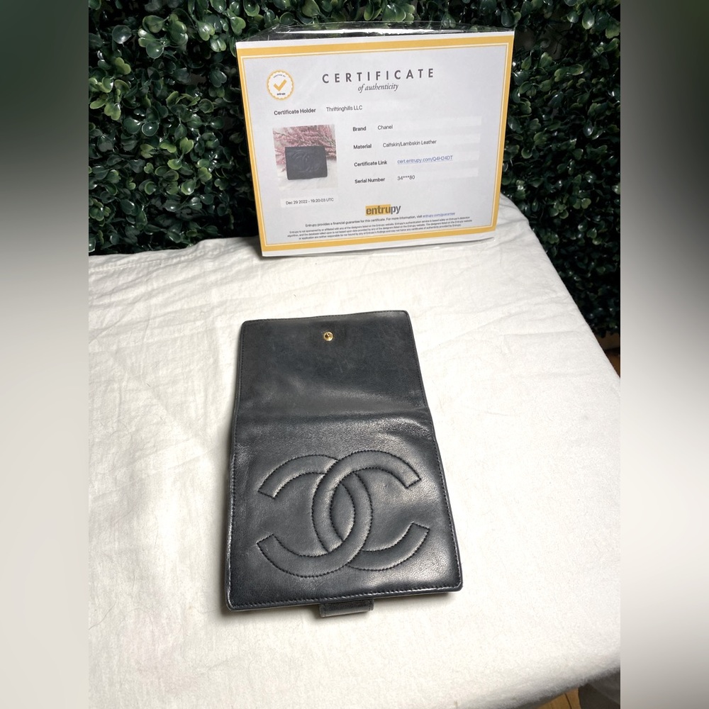 Chanel Wallet - Picture 3 of 7